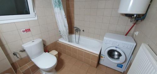 Koupelna v ubytování Dimitra city apartment