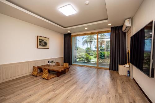 Gallery image of Jeju Arumdaun Resort in Seogwipo