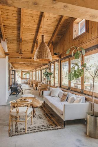 Zona de estar de Calamigos Guest Ranch and Beach Club