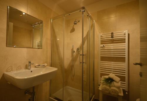 Un baño de B&B Room Italy
