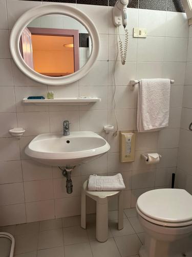 Koupelna v ubytování HOTEL ZUCCONI