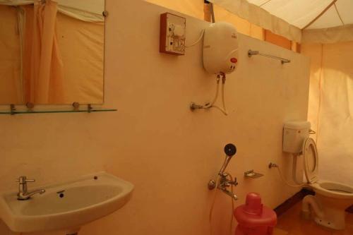 Ванна кімната в Rann Visamo Resort