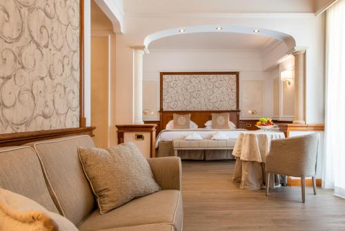 Imagem da galeria de Grand Hotel Terme & Spa em Montegrotto Terme