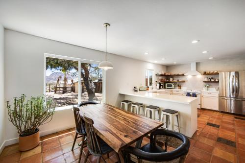 Sunset Road Sanctuary – Photos 2