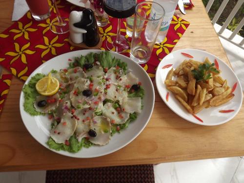 Comida en el hotel o alrededores