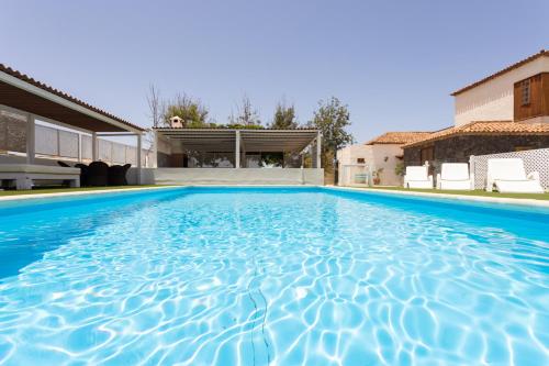 Gambar di galeri bagi Casa La Rueda with pool di Adeje