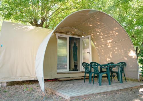 Φωτογραφία από το άλμπουμ του Aloha plage camping 4étoiles σε Sampzon