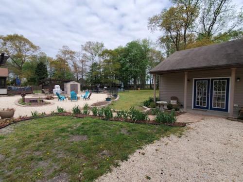 Tiny FARM Cottage - POOL - 30 Min to BEACH – Photos 4