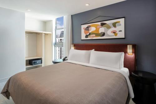 Atwell Suites Miami Brickell, an IHG Hotel Image