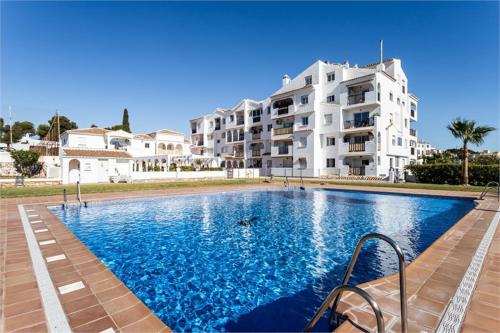 Spacious Duplex with pool in Mijas, 2min to beach