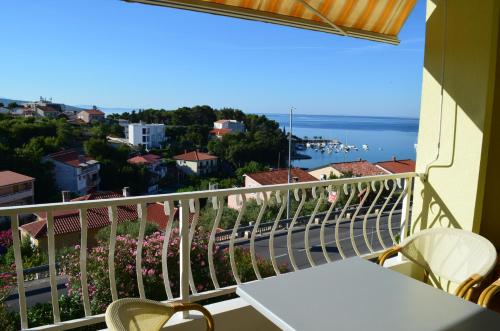 Apartman Frane Krk with free parking place