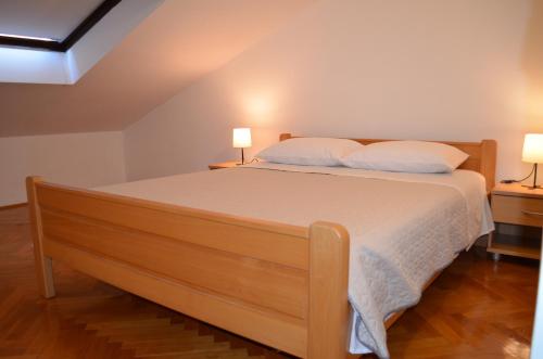 Apartman Frane Krk with free parking place