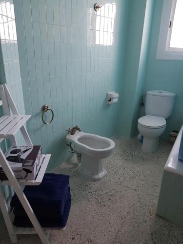 Phòng tắm tại Apartamento en la torre de S`Abanell