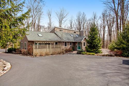 Pocono Pines Palace – Photos 5