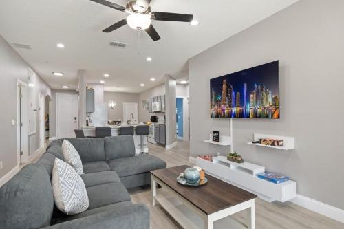 Lovely Villa Home Pool + Disney Adventure photo 6