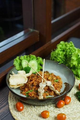 Mad i villaen eller i nærheden