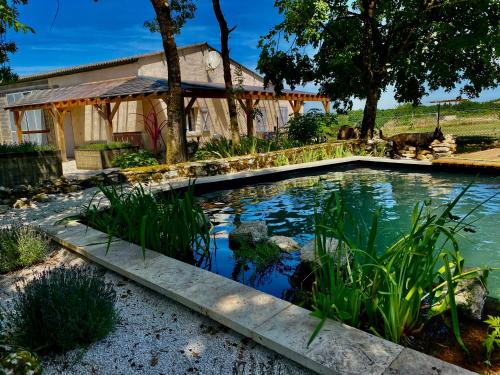 Kolam renang di atau dekat dengan Domaine Le Tournier