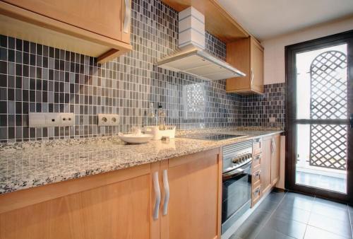 Luxury apartment in Golf Hills, Estepona.