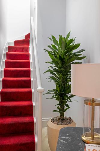 Virgin Hotels Edinburgh photo 61