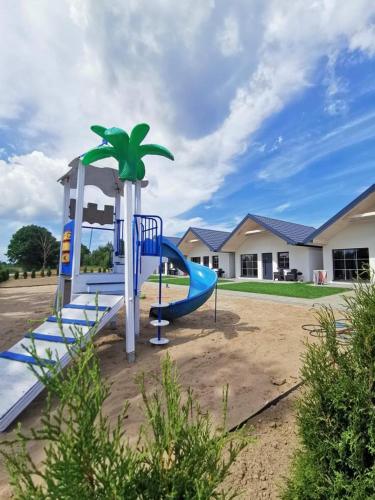 Domki Portowe całoroczne domki letniskowe JACUZZI BAWIALNIA PLAC ZABAW