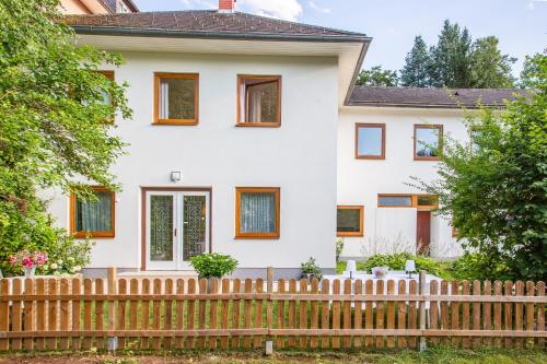 Gallery image of Villa Gabriela in Pörtschach am Wörthersee