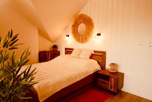 Ένα ή περισσότερα κρεβάτια σε δωμάτιο στο Apartament przy promenadzie