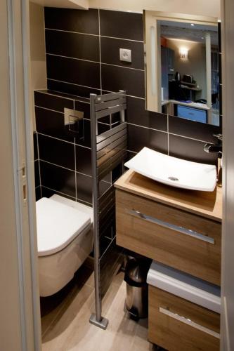 Very Nice Studio Ideal For 2 Near The Halles