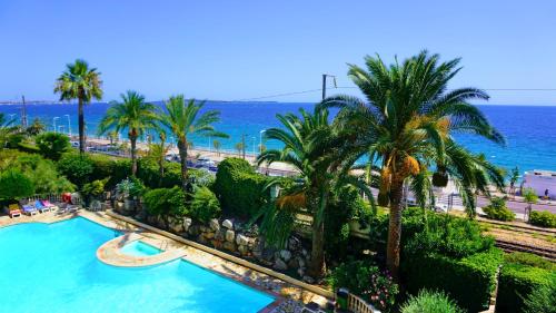Zdjęcie z galerii obiektu Appartement 365, 4 personnes, vue mer By Palmazur w Cannes
