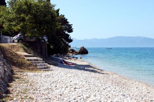 Fotografie z fotogalerie ubytování Apartments by the sea Zaostrog, Makarska - 12935 v destinaci Podaca