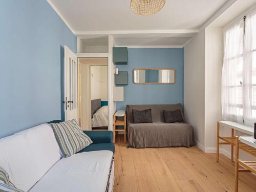 Photo de la galerie de l'établissement Appartement rénové au cœur historique de Ciboure, proche commerces et plage - FR-1-4-641, à Ciboure