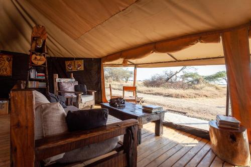 Posezení v ubytování Mawe Tented Camp