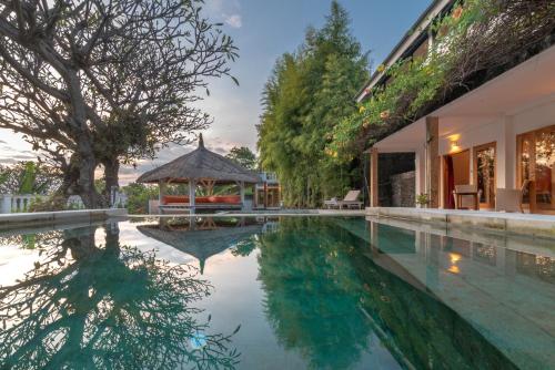 Πισίνα στο ή κοντά στο Villa Dinding Batu
