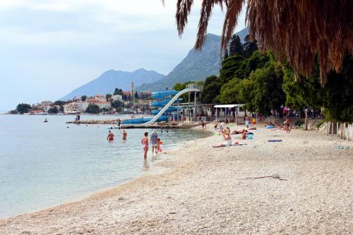 Fotografia z galérie ubytovania Apartments with a parking space Gradac, Makarska - 16263 v destinácii Gradac