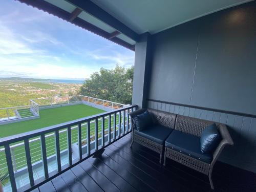 Balkón nebo terasa v ubytování Phuket View Coffee and Resort