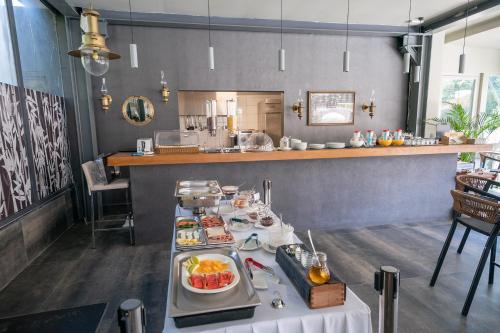 Đồ ăn tại/gần căn hộ