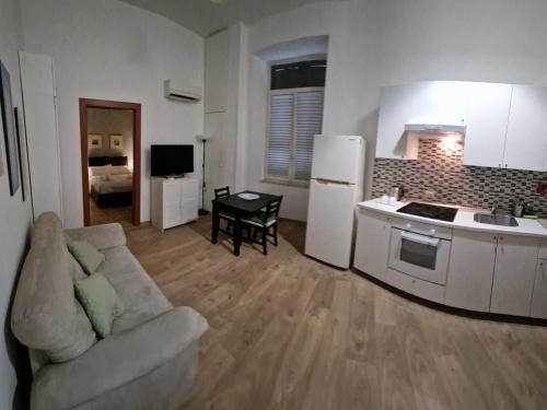 Studio Flat 381
