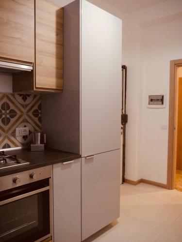 Casa Ling -AC - parking-2Bathroomsにあるキッチンまたは簡易キッチン