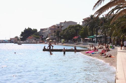 Fotografia z galérie ubytovania Apartments by the sea Gradac, Makarska - 18877 v destinácii Gradac