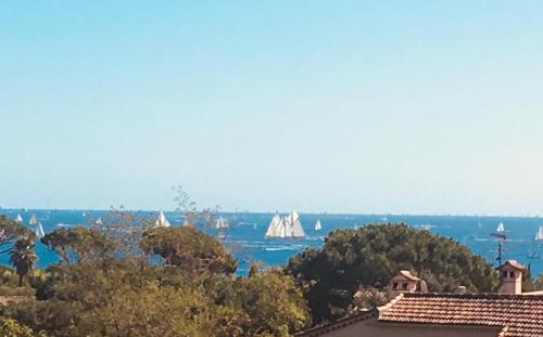 MAKE A WISH - VIEW SEA - beach on foot 5 minutes