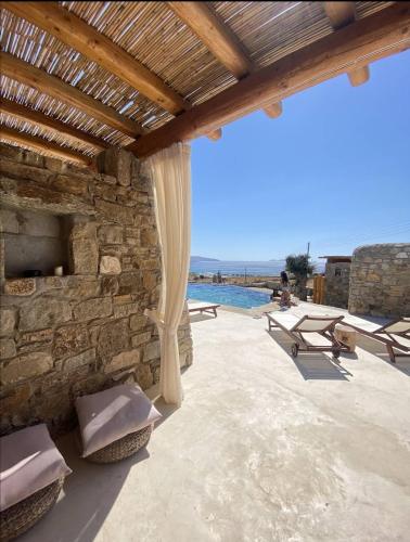 Gallery image of M-Vibes Mykonos Suites in Kalafatis