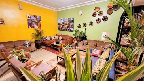 Гостиная зона в Yambi Guesthouse