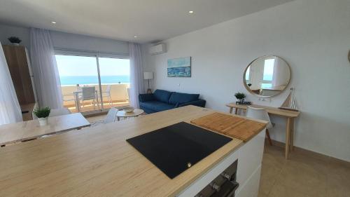 Beachfront-Parque Paloma-Modern-Panoramic Views!