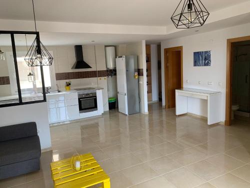 Una cocina o zona de cocina en Apartamento Aguadulce sur (Almeria)