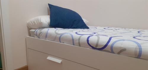 Кровать или кровати в номере LOFT FRIOL