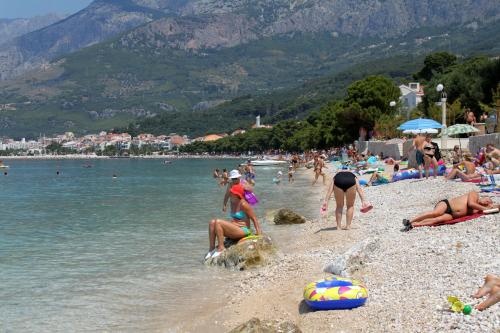 Fotografia z galérie ubytovania Apartments by the sea Tucepi, Makarska - 16037 v Tučepi