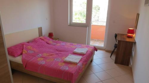 Apartments with parking space Novalja, Pag - 19181
