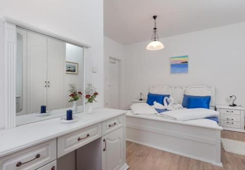 Apartments Ante - with pool – Photos 5