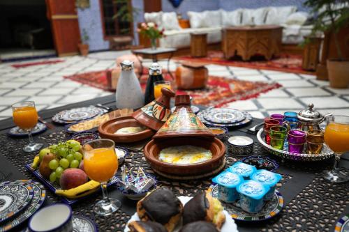 Jídlo v hotelu nebo okolí