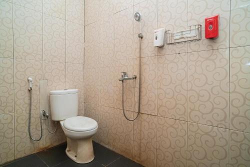 Bagno di RedDoorz At Jalan Bukit Keminting