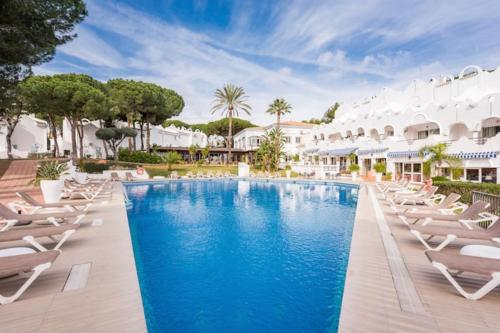 SEA VIEW Holiday Home in Marbella Resort